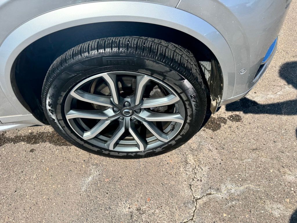 Thumbnail: 2019 Volvo XC90 - 14