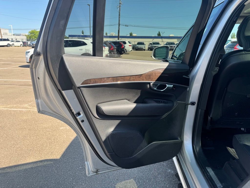 Thumbnail: 2019 Volvo XC90 - 18