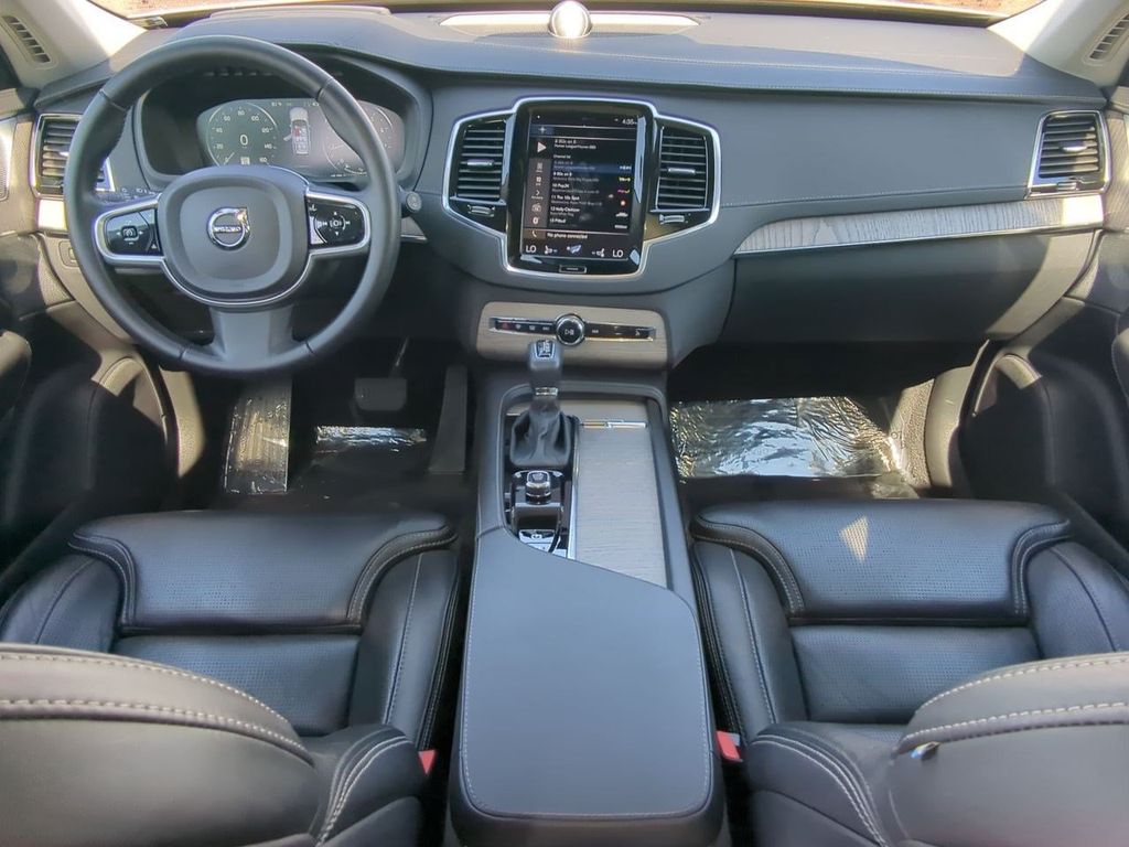 Thumbnail: 2022 Volvo XC90 - 9