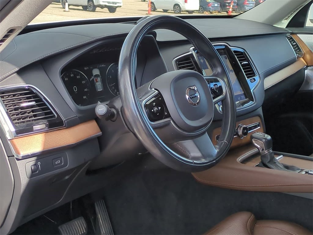 Thumbnail: 2018 Volvo XC90 - 2