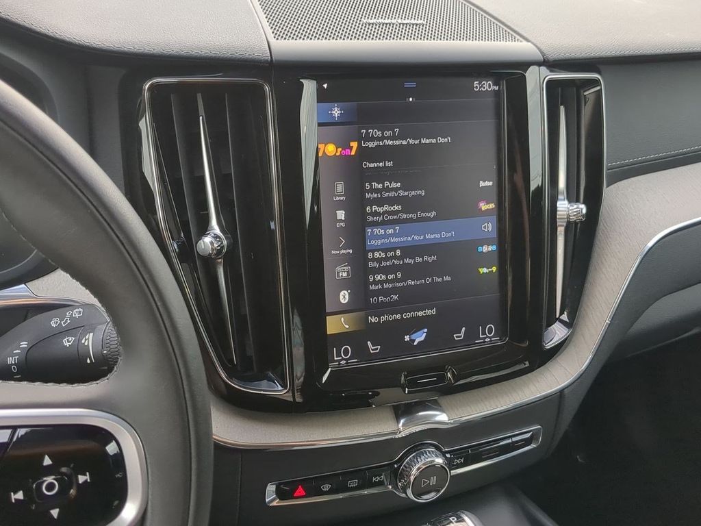 Thumbnail: 2020 Volvo XC60 - 14