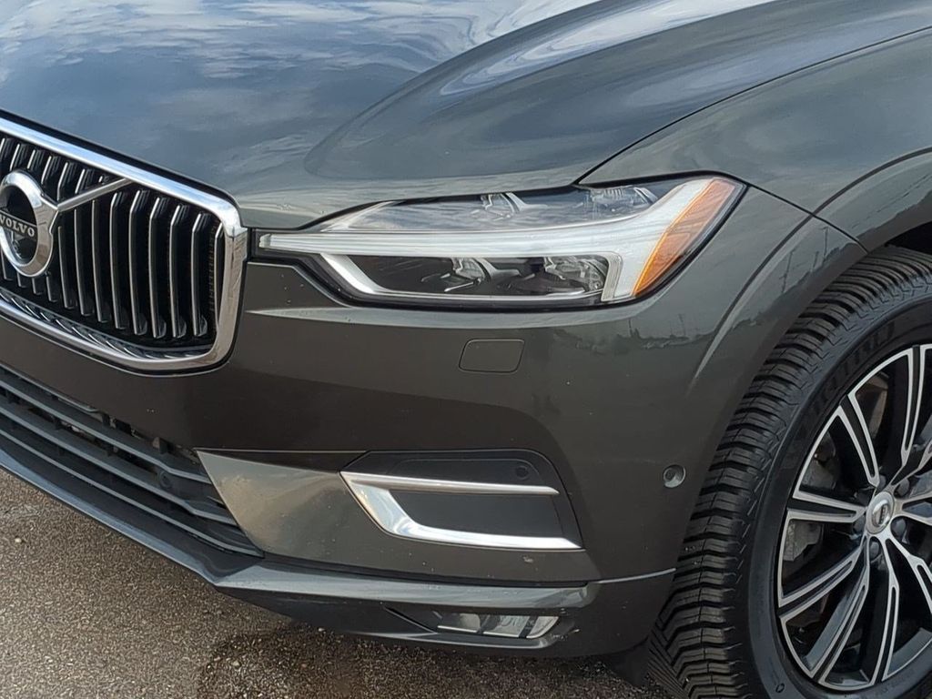 Thumbnail: 2020 Volvo XC60 - 22