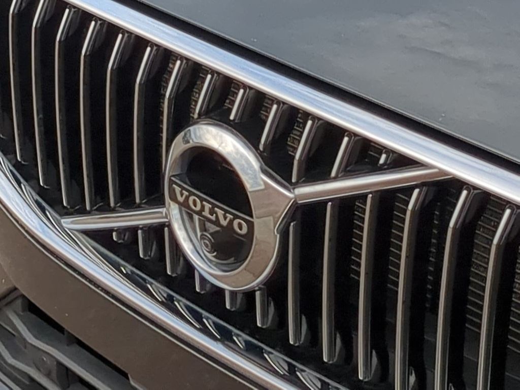 Thumbnail: 2020 Volvo XC60 - 7