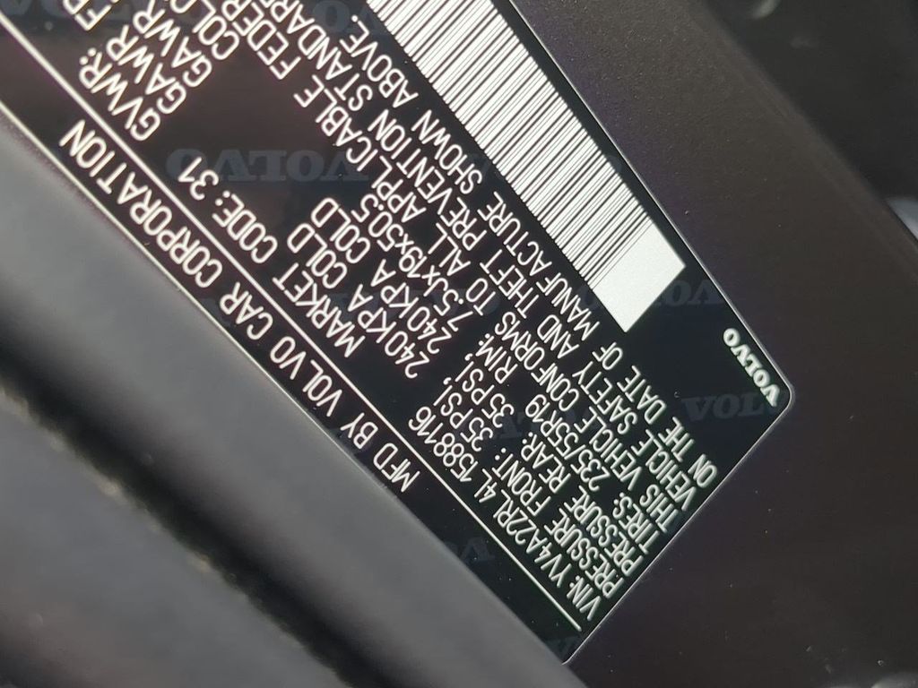 Thumbnail: 2020 Volvo XC60 - 33