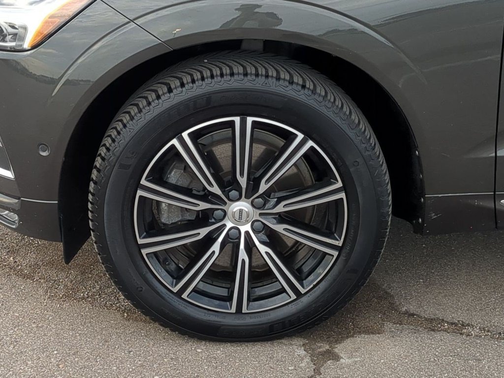 Thumbnail: 2020 Volvo XC60 - 8