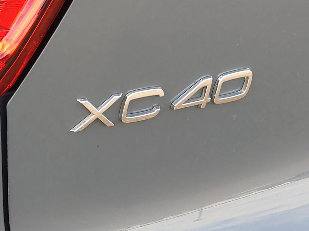 2021 Volvo XC40 Recharge Core 24