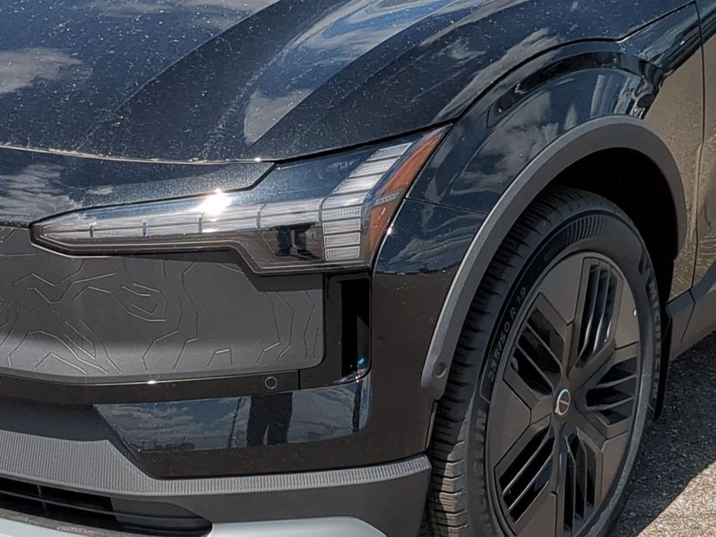 Thumbnail: 2026 Volvo EX30 - 20
