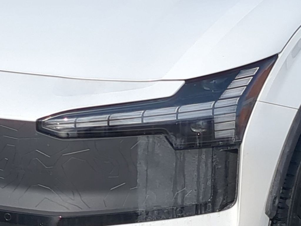 Thumbnail: 2026 Volvo EX30 - 20
