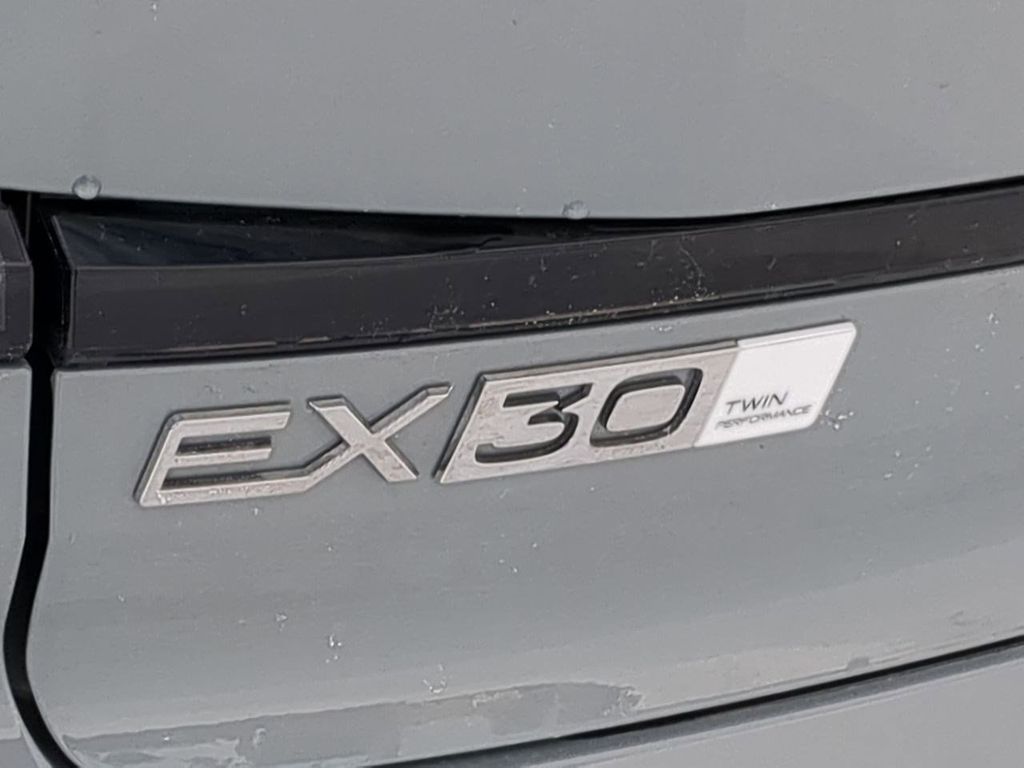 Thumbnail: 2026 Volvo EX30 - 22