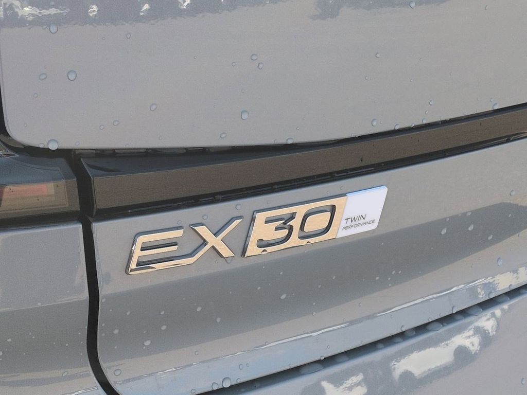 Thumbnail: 2026 Volvo EX30 - 21