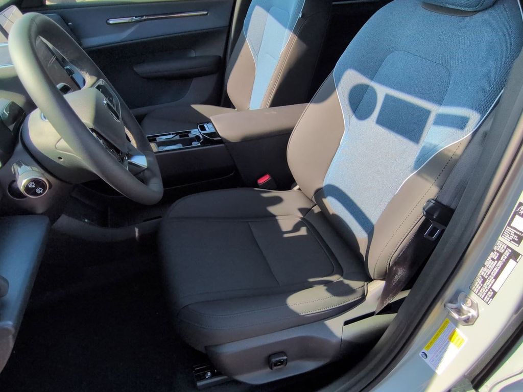 Thumbnail: 2026 Volvo EX30 - 10