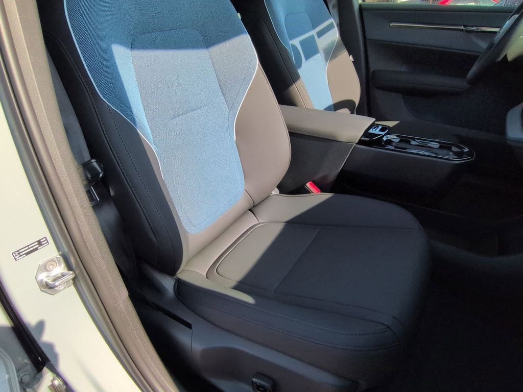 Thumbnail: 2026 Volvo EX30 - 26