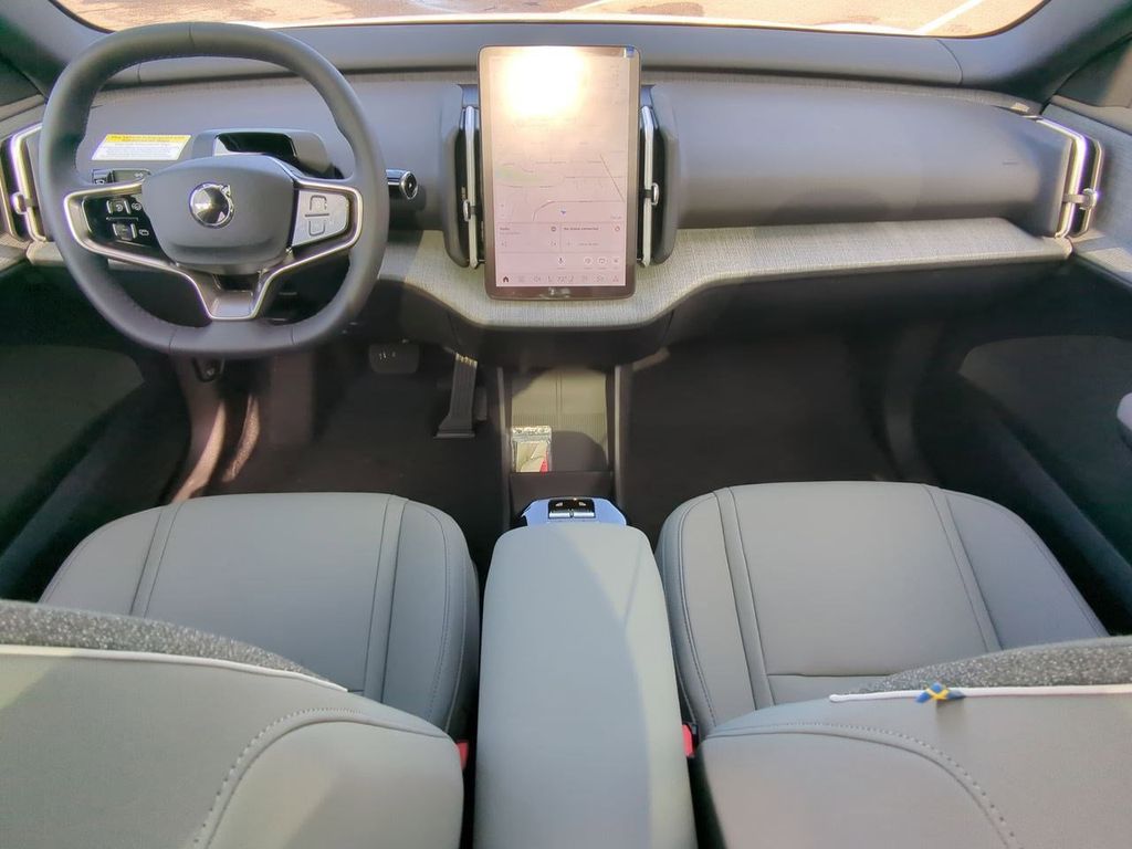 Thumbnail: 2026 Volvo EX30 - 8