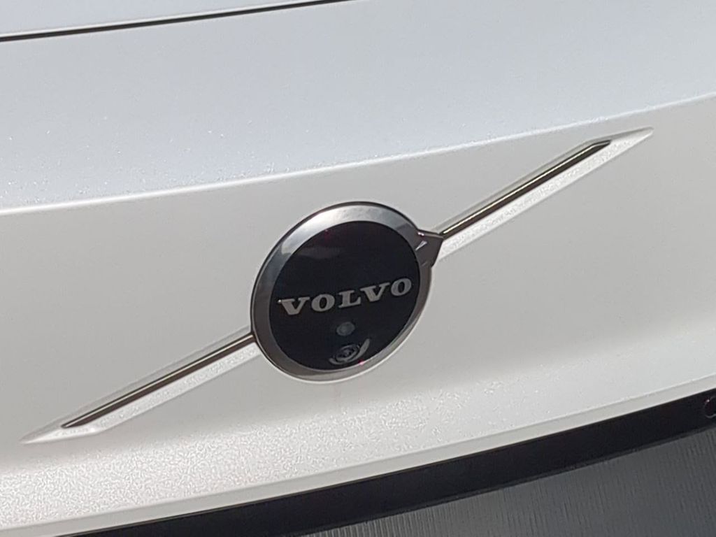 Thumbnail: 2026 Volvo EX30 - 6