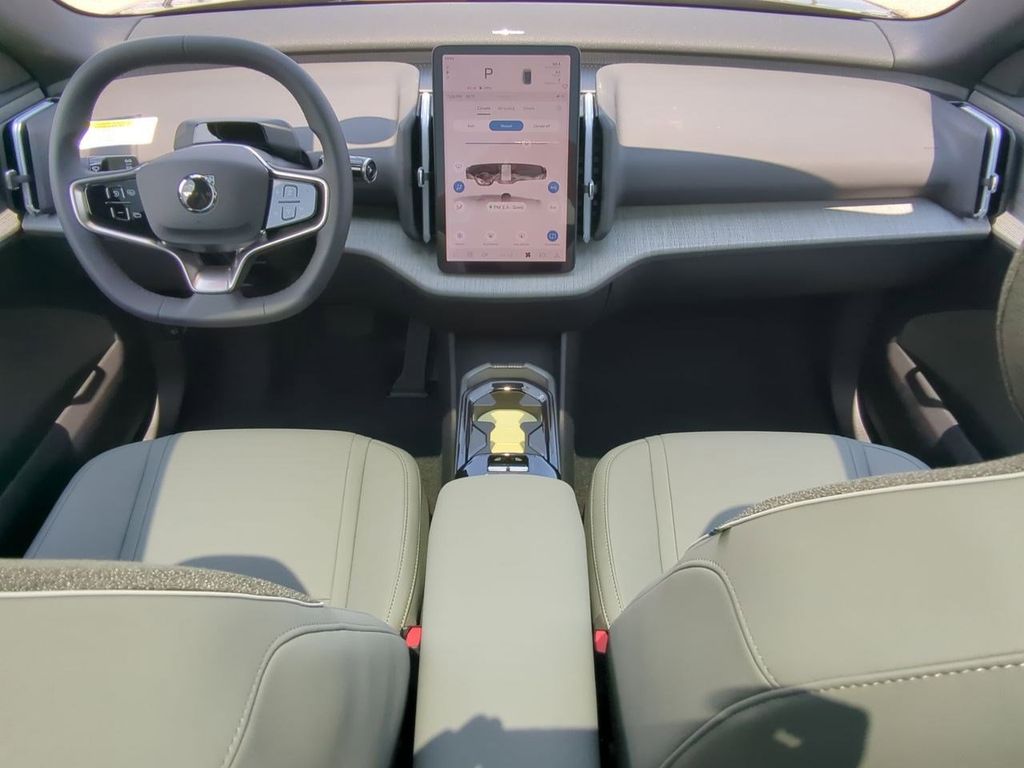 Thumbnail: 2026 Volvo EX30 - 8