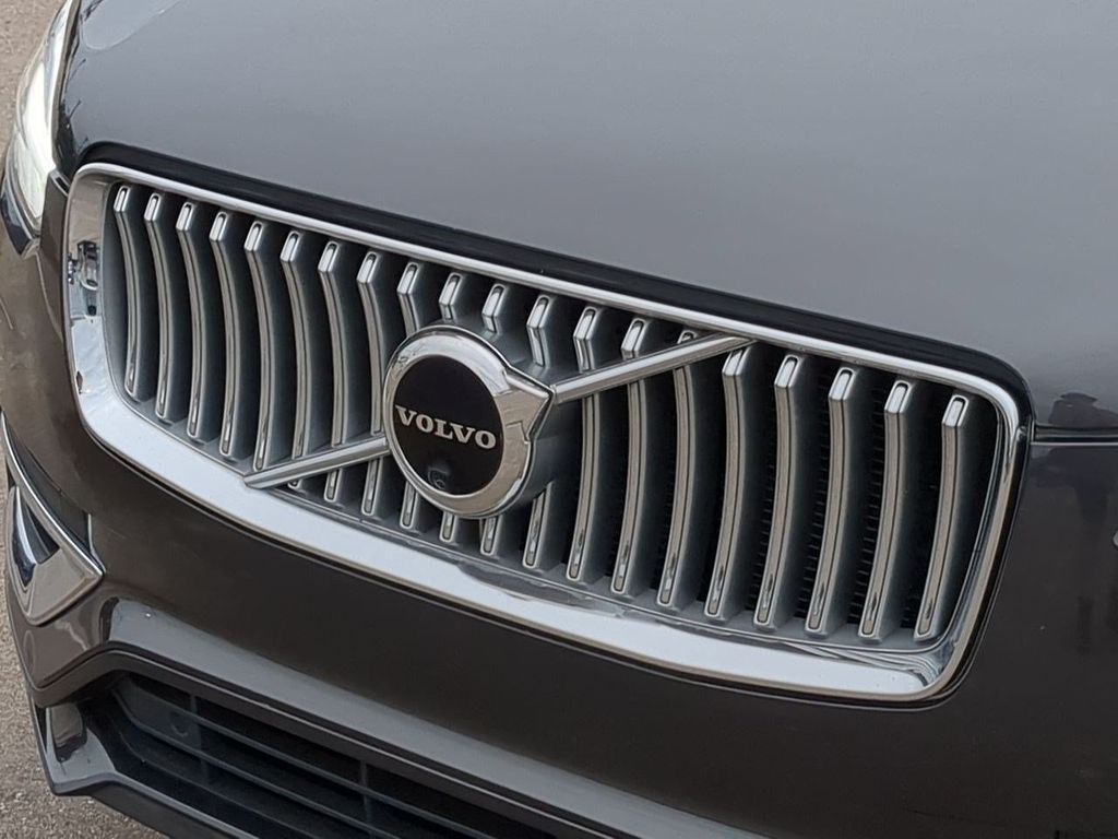 Thumbnail: 2023 Volvo XC90 - 7