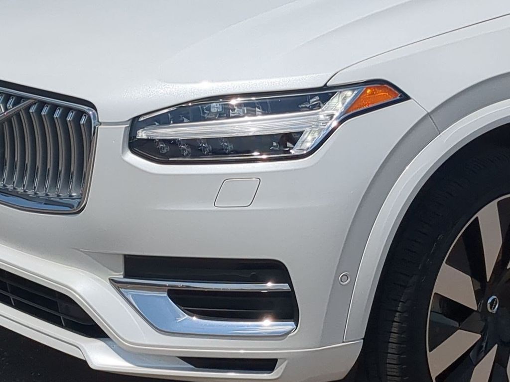 Thumbnail: 2024 Volvo XC90 - 22