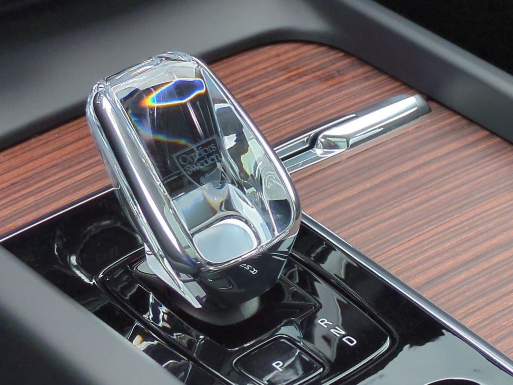 Thumbnail: 2024 Volvo XC60 - 35
