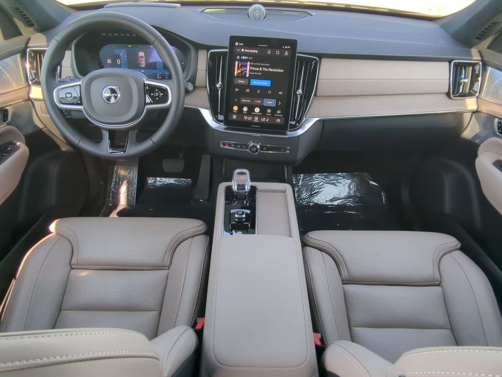 Thumbnail: 2026 Volvo XC90 - 9