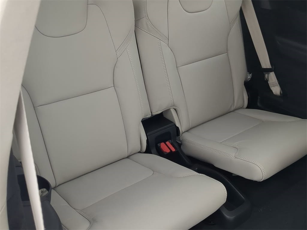 Thumbnail: 2026 Volvo XC90 - 11