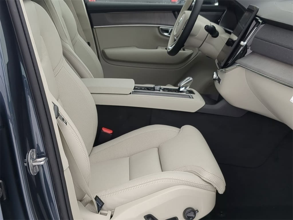 Thumbnail: 2026 Volvo XC90 - 27