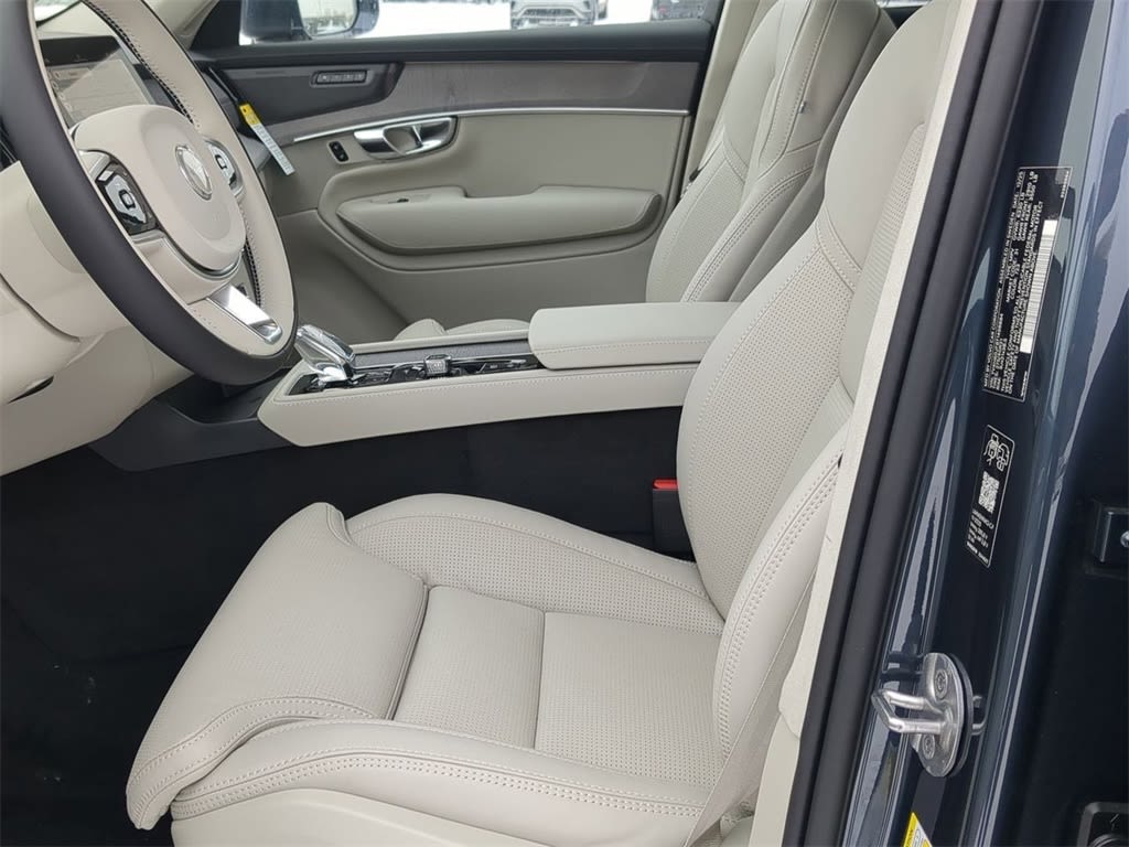 Thumbnail: 2026 Volvo XC90 - 10