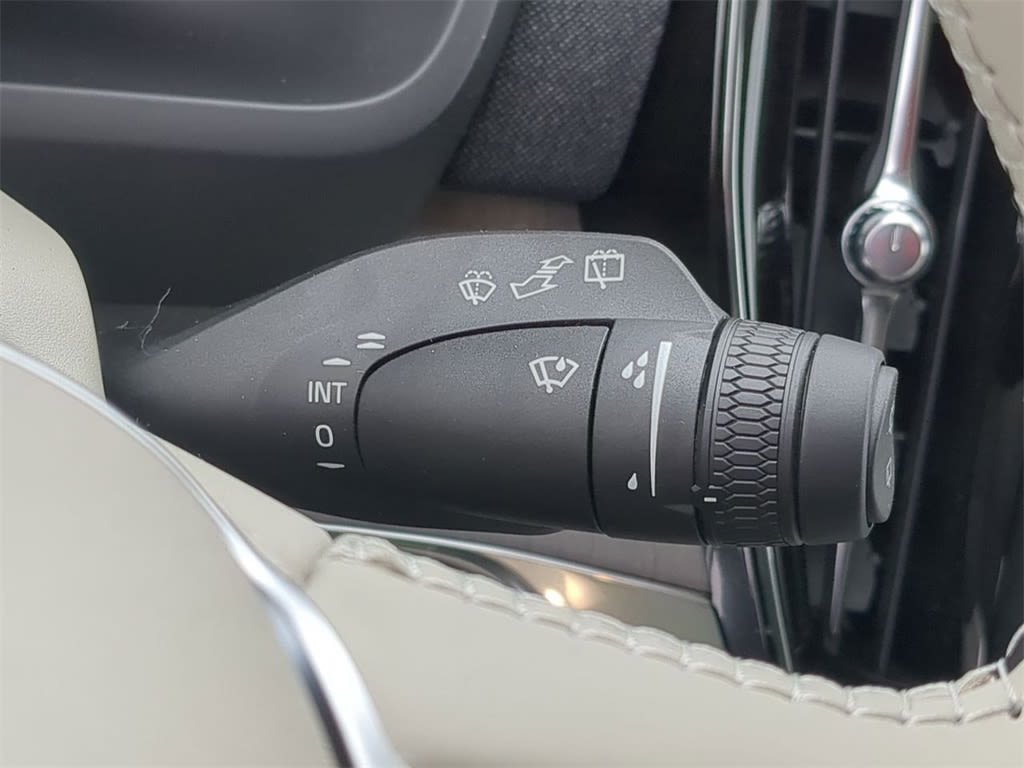 Thumbnail: 2026 Volvo XC90 - 30