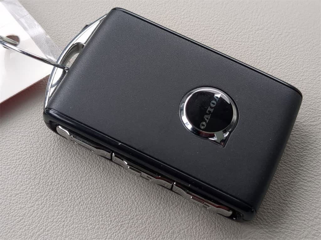 Thumbnail: 2026 Volvo XC90 - 34