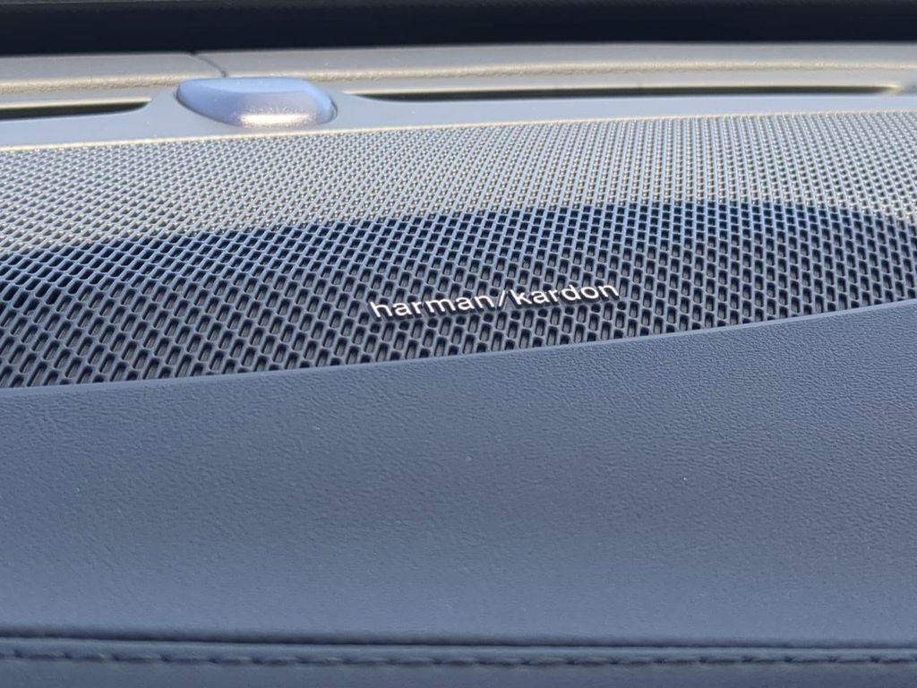 Thumbnail: 2026 Volvo XC90 - 18