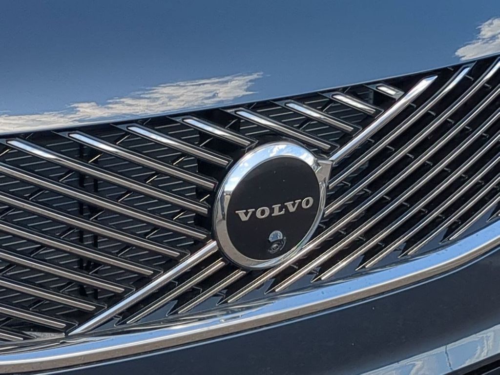 Thumbnail: 2026 Volvo XC90 - 7