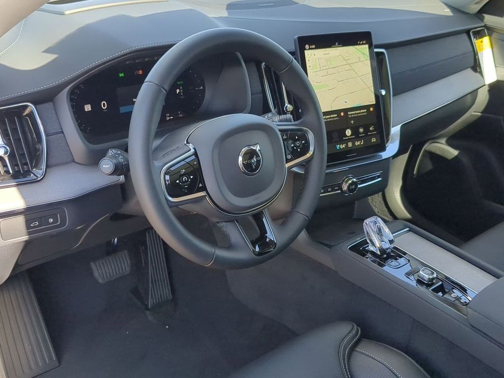 Thumbnail: 2026 Volvo XC90 - 2
