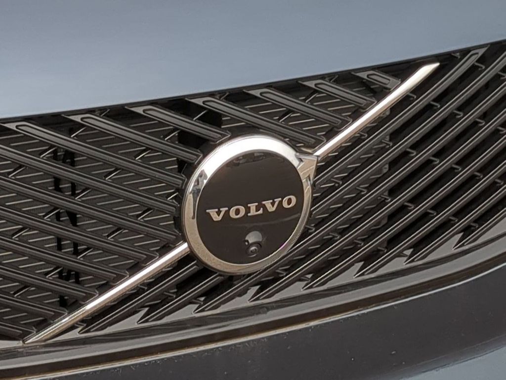 Thumbnail: 2026 Volvo XC90 - 7