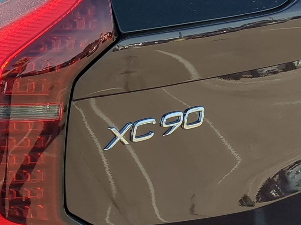 Thumbnail: 2026 Volvo XC90 - 22