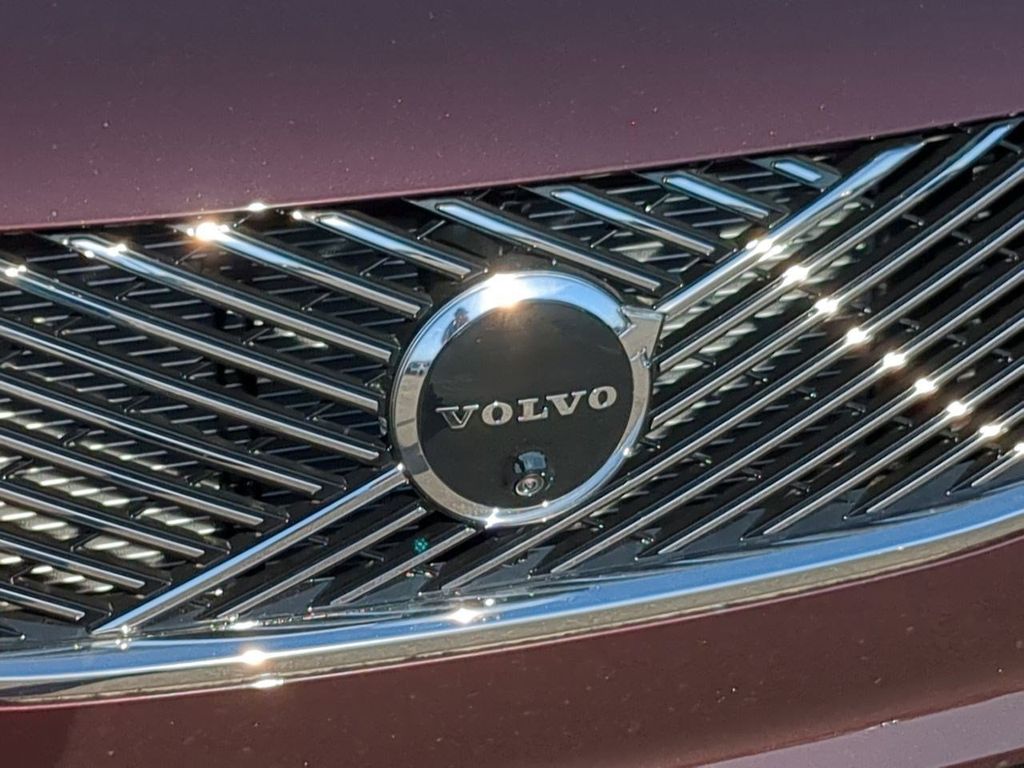 Thumbnail: 2026 Volvo XC90 - 7