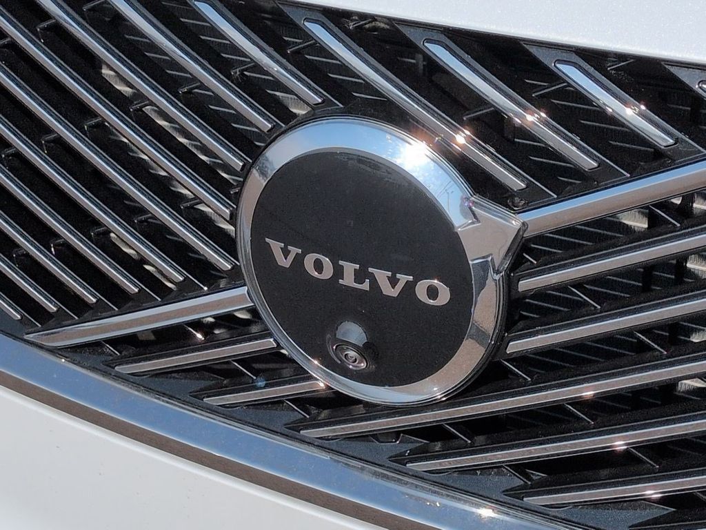 Thumbnail: 2026 Volvo XC90 - 7
