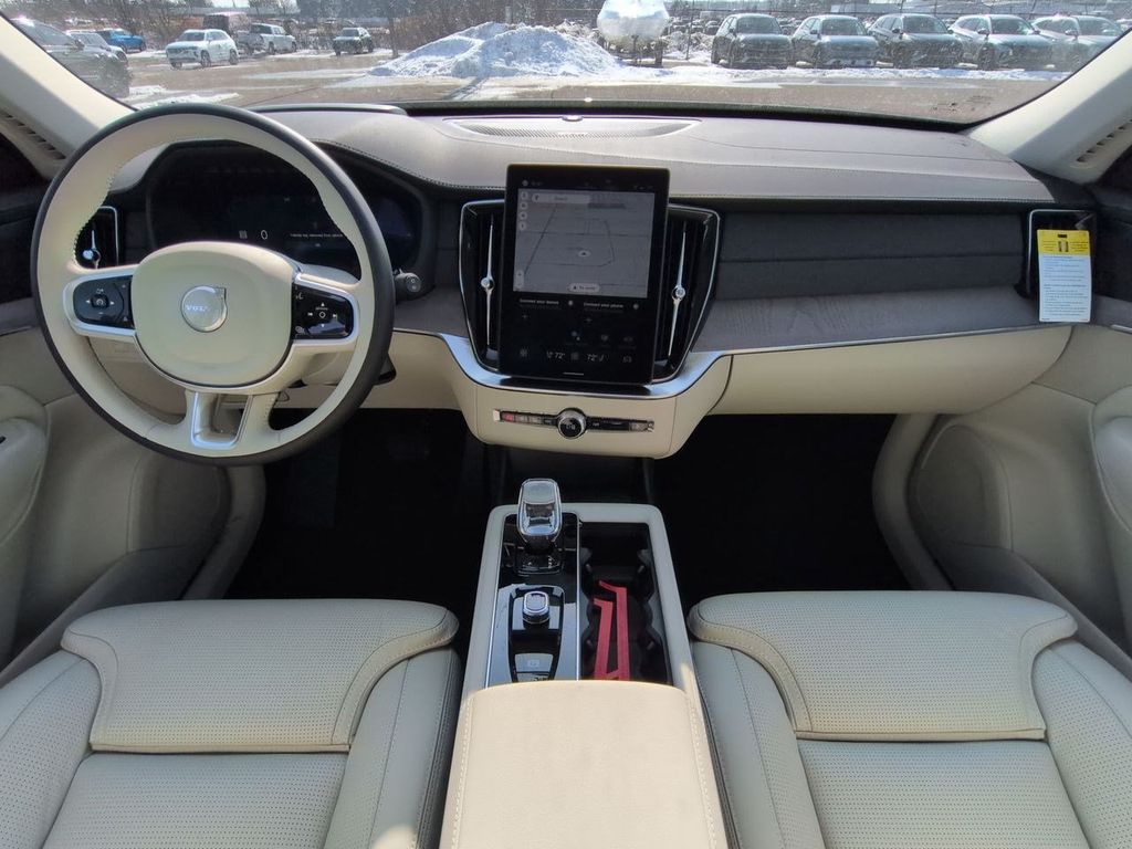 Thumbnail: 2026 Volvo XC90 - 10