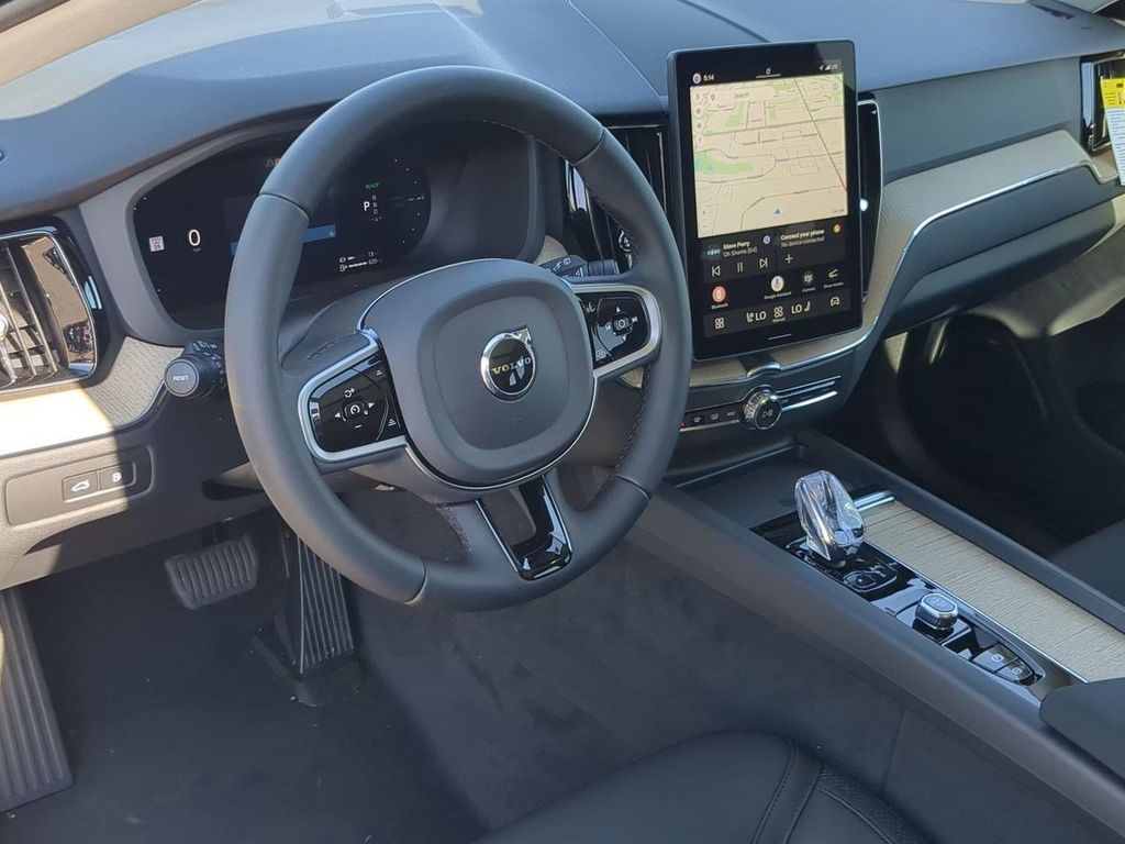 Thumbnail: 2026 Volvo XC60 - 2