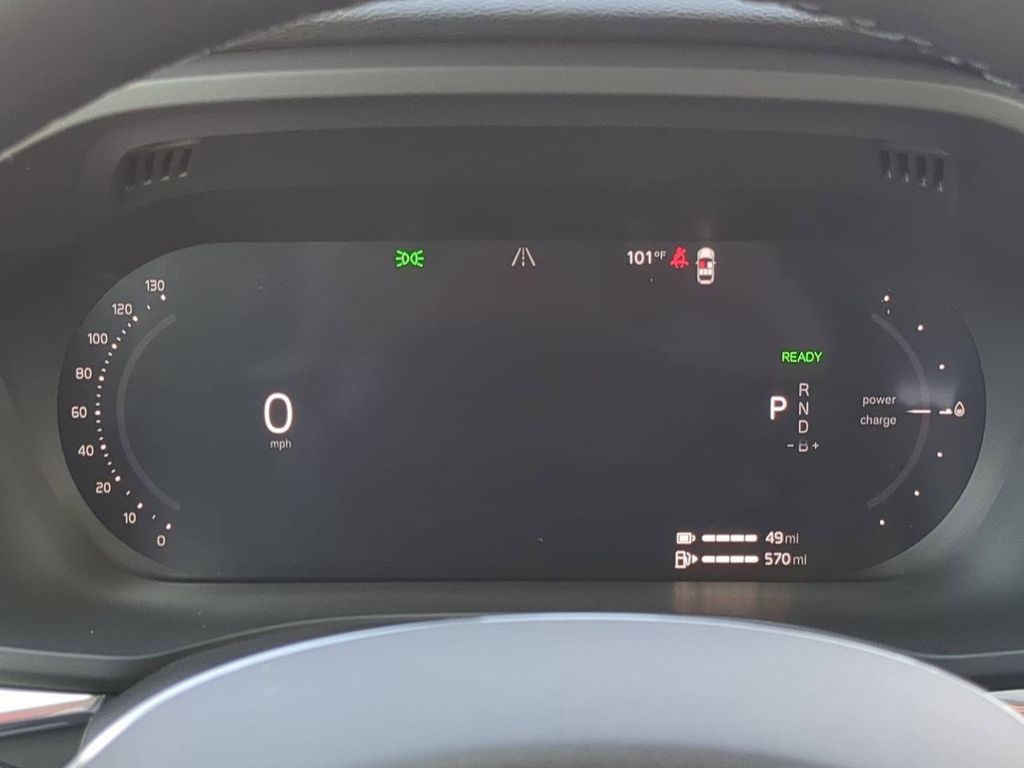 Thumbnail: 2026 Volvo XC60 - 16