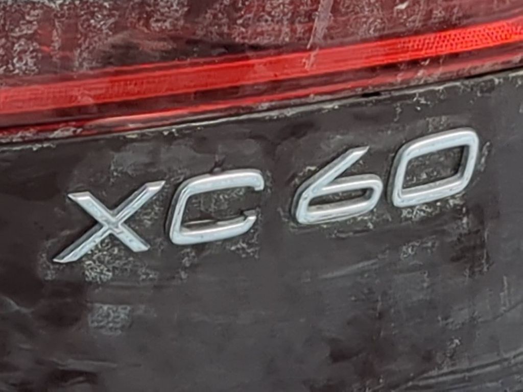 Thumbnail: 2026 Volvo XC60 - 22