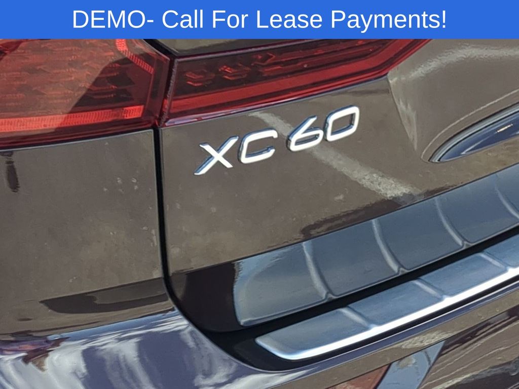 Thumbnail: 2026 Volvo XC60 - 7