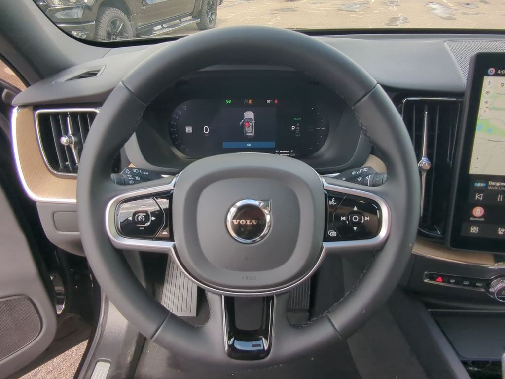 Thumbnail: 2026 Volvo XC60 - 13