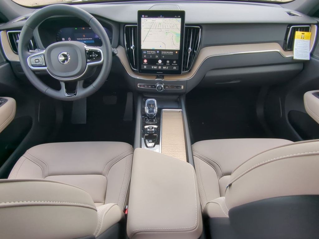 Thumbnail: 2026 Volvo XC60 - 9