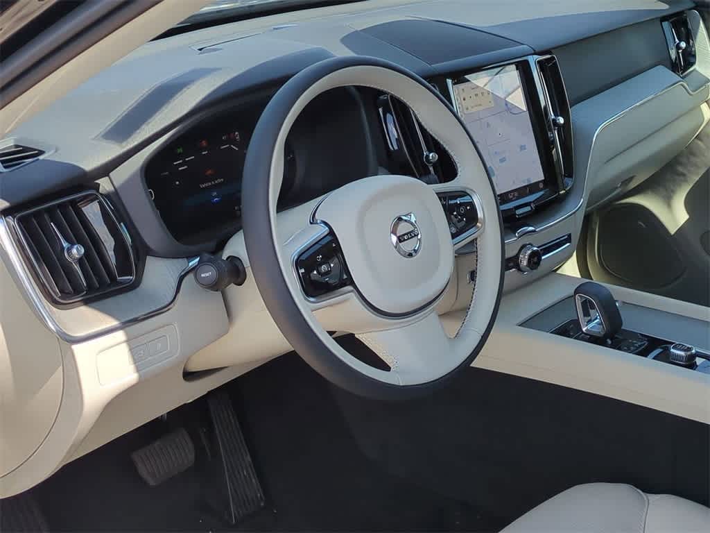 Thumbnail: 2025 Volvo XC60 - 2