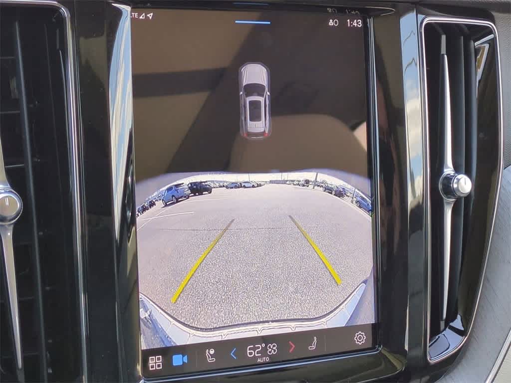 Thumbnail: 2025 Volvo XC60 - 33