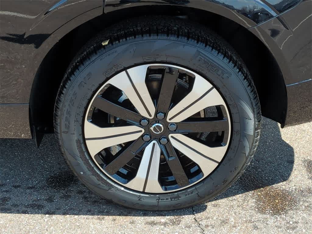 Thumbnail: 2025 Volvo XC60 - 8