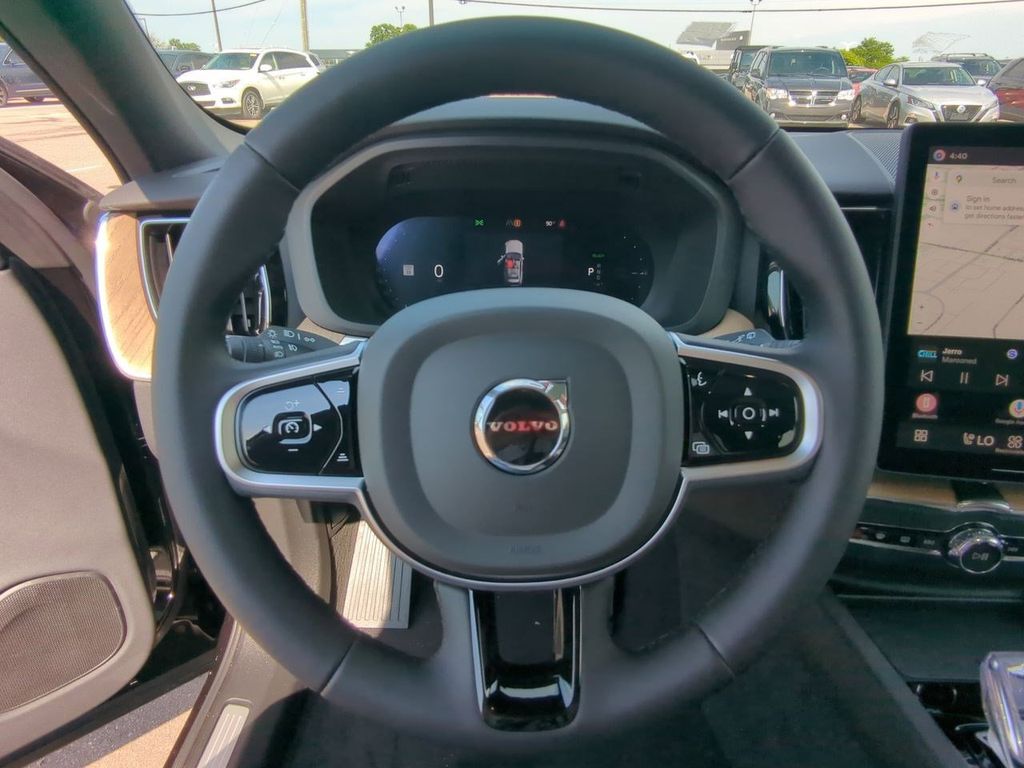 Thumbnail: 2026 Volvo XC60 - 13