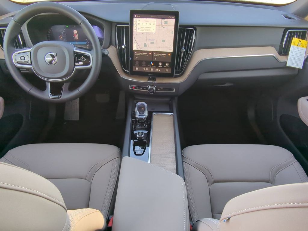 Thumbnail: 2026 Volvo XC60 - 9