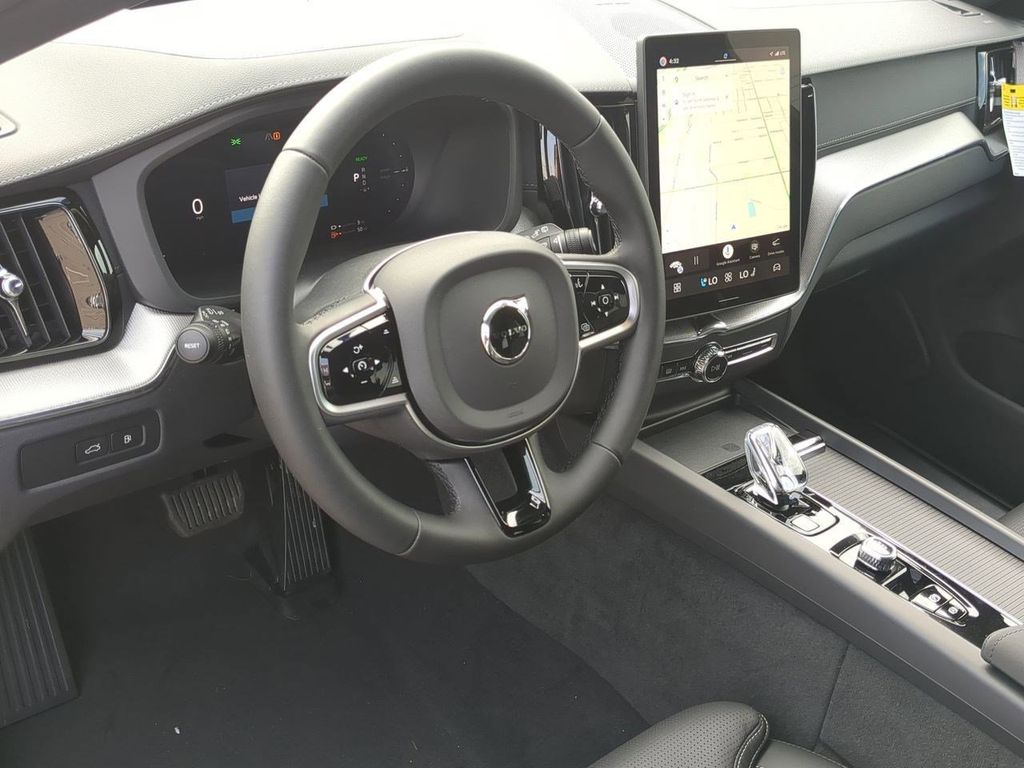 Thumbnail: 2026 Volvo XC60 - 2