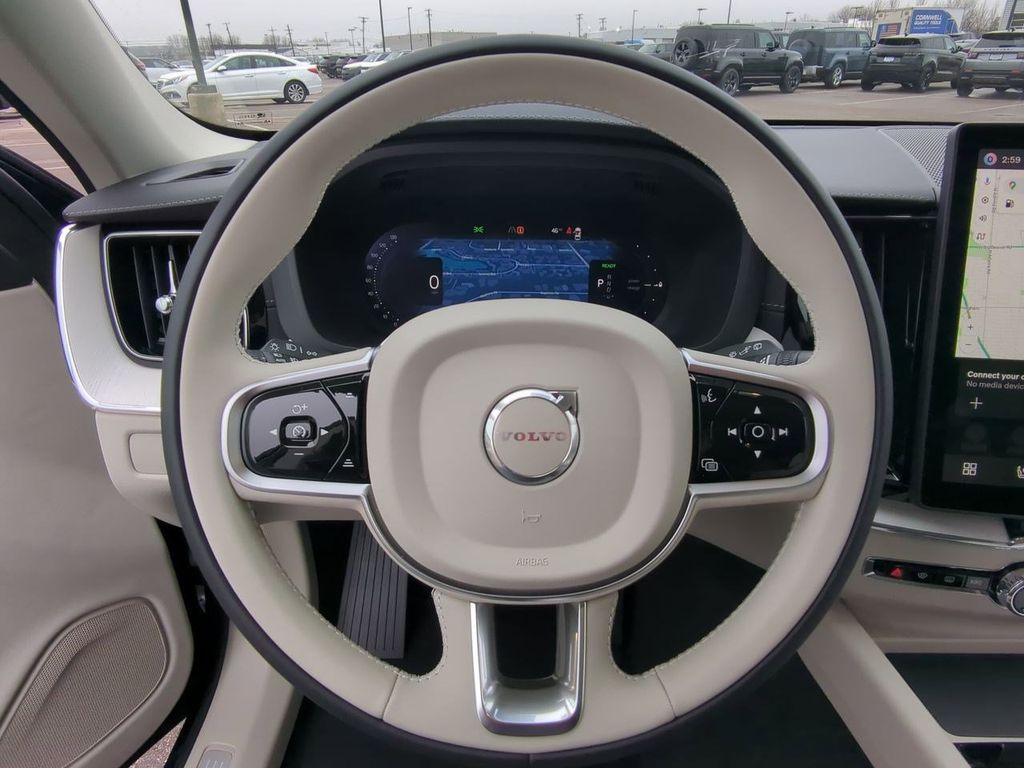Thumbnail: 2026 Volvo XC60 - 13