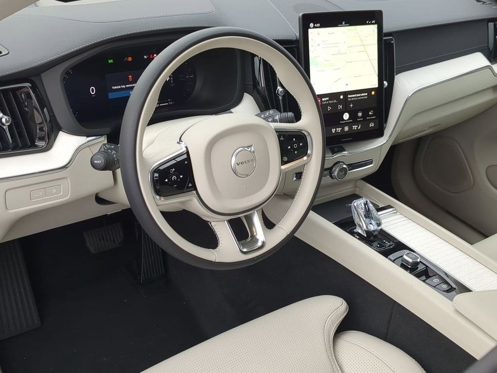 Thumbnail: 2026 Volvo XC60 - 2